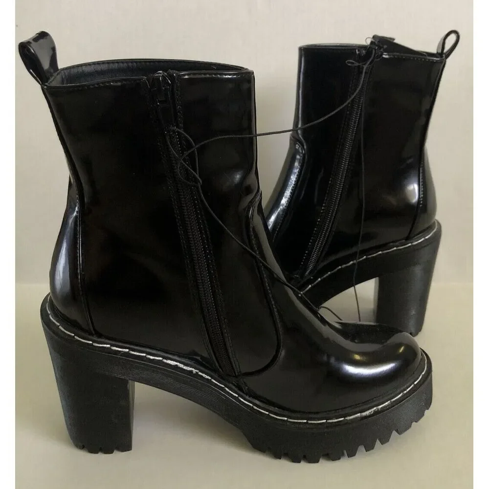 Forever 21 Chelsea Boots Womens Size 8 Faux Leather Black w/‎ Zipper Chunky Heel